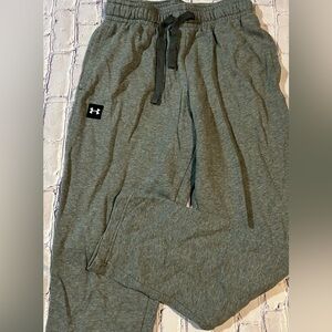 UNDER ARMOUR mens size small grey straight leg joggers
